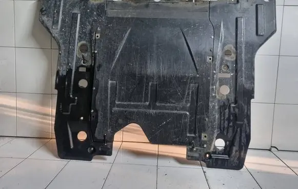 Opel Insignia A Engine splash shield/under tray 13239596
