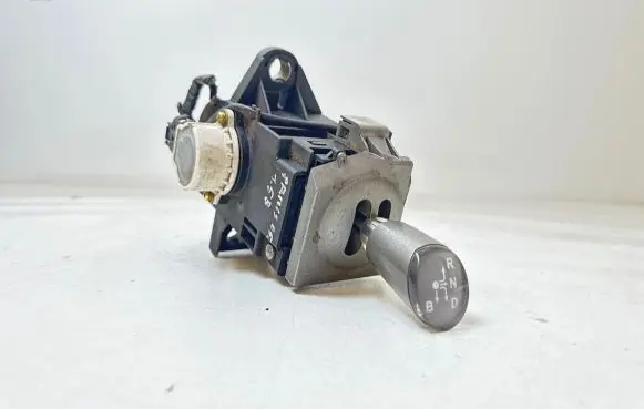 Toyota Prius (XW20) Gear shifter/selector 8945147030 1923002020