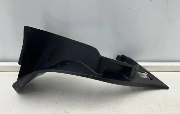 Tail light part