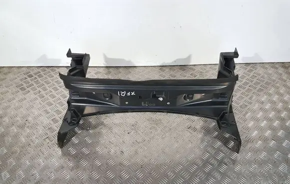 Jaguar XF X250 Intercooler air guide/duct channel CX238102AB