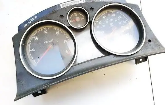 Opel Astra H Speedometer (instrument cluster) 13230580