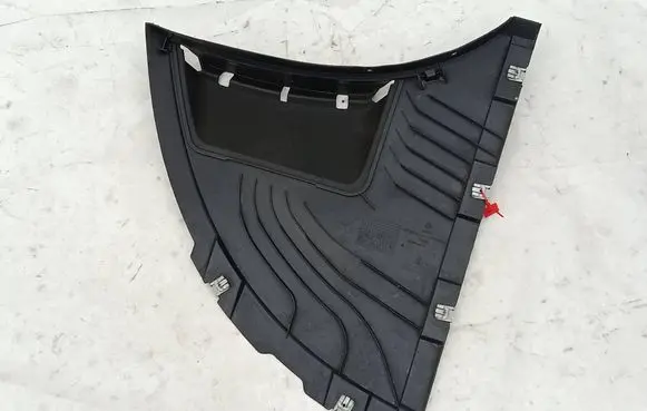 Porsche Taycan 9J1 Front arch 9J1809958D