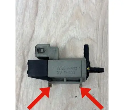 Hyundai i40 Turbo solenoid valve 351202A400 13T023