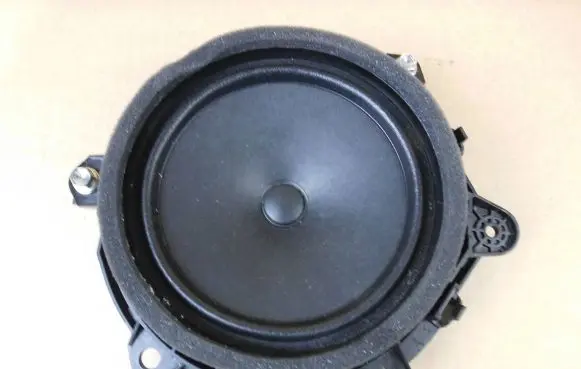 Toyota C-HR I Front door speaker 8616030E00