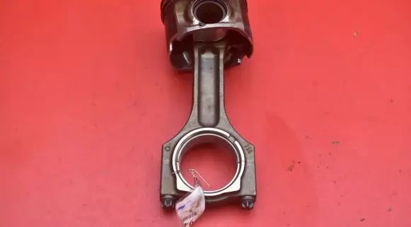 BMW 7 F01 F02 F03 F04 Piston 84L110