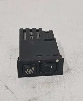 BMW 5 E39 Seat heating switch 61318352259 03055000 459500
