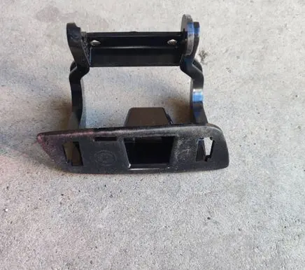 Volvo S90, V90 Headlight washer nozzle holder 31383233