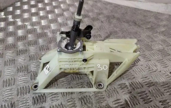 Mazda 6 Gear shifter/selector KE4046100
