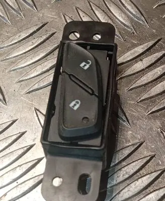 Chevrolet Corvette Central locking switch button 22916533 7013