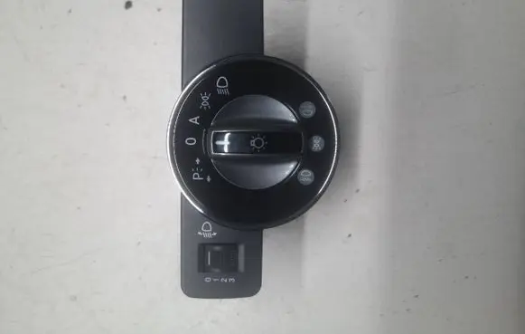 Mercedes-Benz C W204 Light switch A2045451804 071212