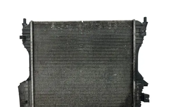 Jaguar XF X250 Coolant radiator