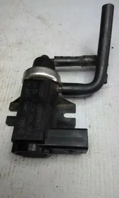 Volkswagen Touareg I Turbo solenoid valve 1J0906627