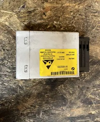 BMW 5 E60 E61 Center console control module 9183233 28137346
