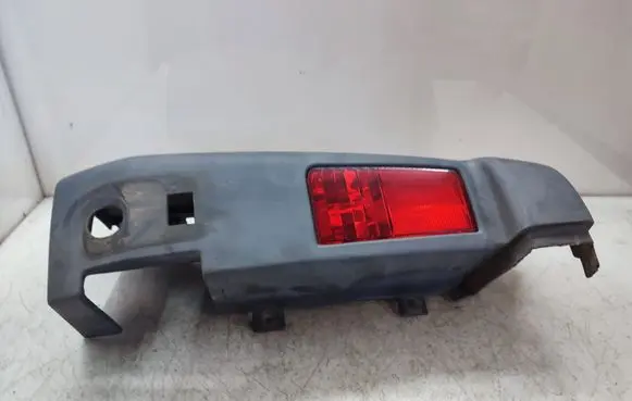 Rear bumper corner part panel trim