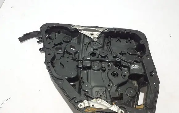 Mercedes-Benz E W214 Rear window lifting mechanism without motor A2147307902