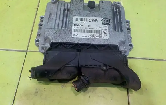 KIA Soul Engine control unit/module 0281616426