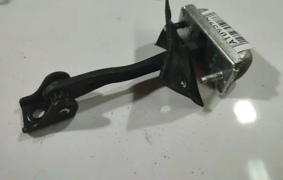 Ford Focus C-MAX Rear door check strap stopper