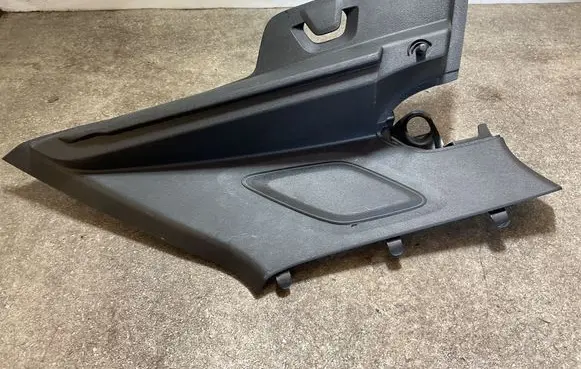 Volvo XC40 (C) pillar trim 32244155 32244157