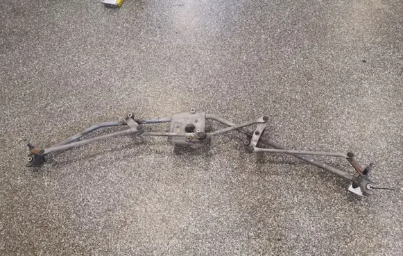 Chrysler Voyager Front wiper linkage 