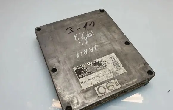 Toyota Yaris Engine control unit/module