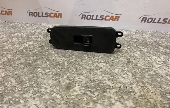 Volvo V50 Electric window control switch 30773214 03453305 01105082030373