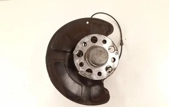 Mercedes-Benz E W212 Front wheel hub 2123322301 2123320700