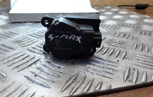 Ford C-MAX I Air flap motor/actuator 3M5H19E616AB 410473241