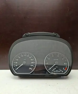 BMW 1 E81 E87 Speedometer (instrument cluster) 102493244 6983527 150110853
