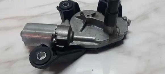 Nissan Qashqai Rear window wiper motor 0390201820 28710JD000