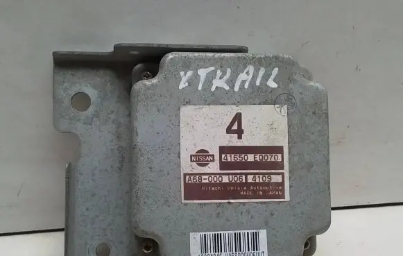 Nissan X-Trail T30 Torque split ecu control unit/module 41650EQ070