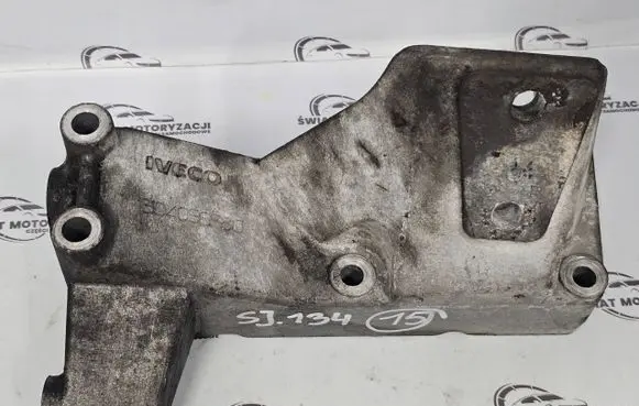 Iveco Daily 35.8 - 9 Engine mounting bracket 504050580