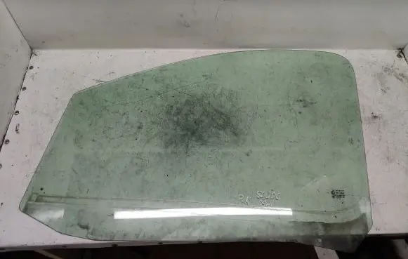 Fiat Scudo Front door window glass four-door
