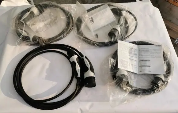 Mercedes-Benz EQC Electric car charging cable A0005833301