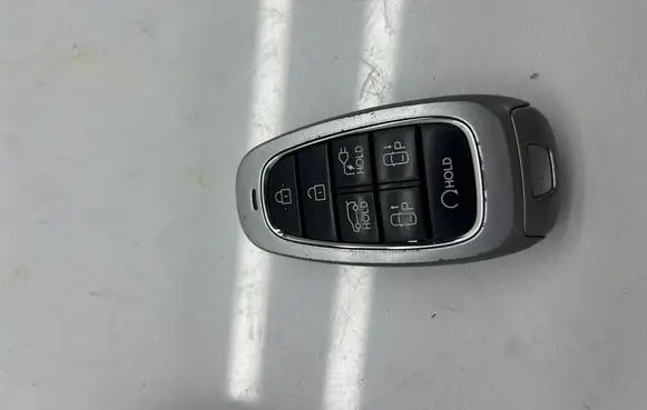 Hyundai Ioniq 5 Ignition key/card 21122850528 FG01220