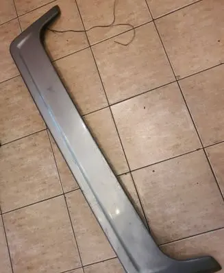 Tailgate/trunk spoiler