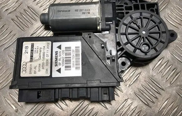 Audi A4 S4 B6 8E 8H Front door window regulator motor 8E2959801B 5WK47004CBF 105842105