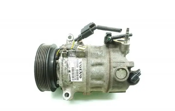 Volvo V60 Air conditioning (A/C) compressor (pump) 31332528