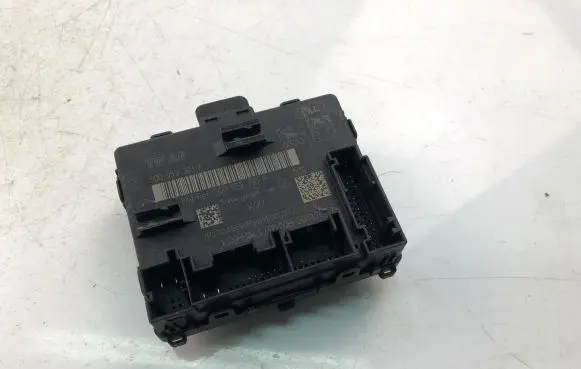 Volkswagen Golf VIII Other control units/modules 5Q0959393K