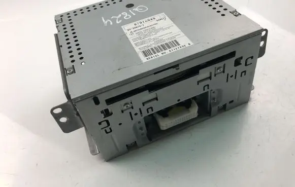 Mitsubishi Galant Radio/CD/DVD/GPS head unit 8701A045