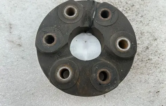 Jaguar XK8 - XKR Rear prop shaft donut coupling/joint 249537 SGF