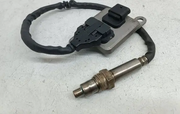 Mercedes-Benz Sprinter W906 Lambda probe sensor A0009059603 1609022595 0009059603