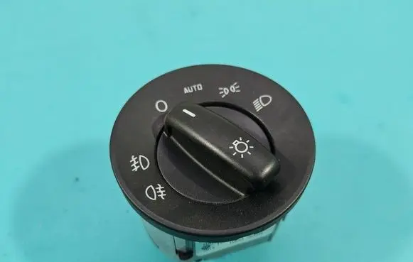 Skoda Octavia Mk2 (1Z) Light switch 1Z0941431J IMPRK1526809