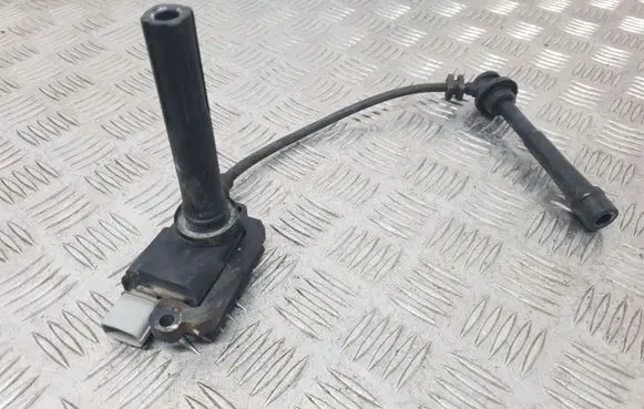 Suzuki Swift I High voltage ignition coil 83E163271515