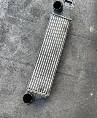 BMW 7 F01 F02 F03 F04 Intercooler radiator 7805629 R7368003
