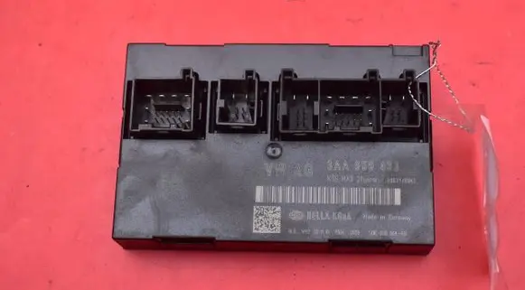 Volkswagen PASSAT B6 Comfort/convenience module 3AA959433