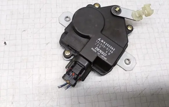 Mitsubishi Space Runner Central locking motor MR292262 1015280140