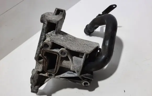 Audi A6 S6 C6 4F Power steering pump mounting bracket 059145169AA