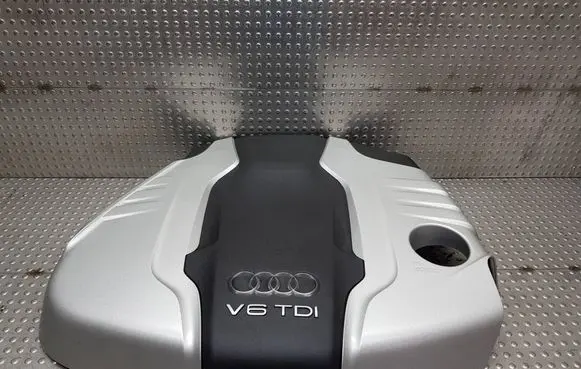 Audi A8 S8 D4 4H Engine cover (trim) S27720273 4H0103925B