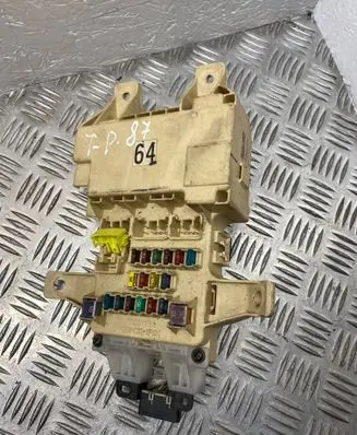 Toyota Picnic Fuse box set 8273044040