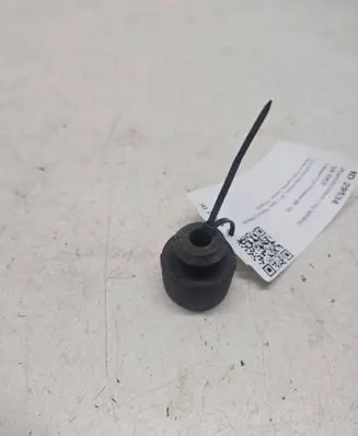 Radiator mount bracket